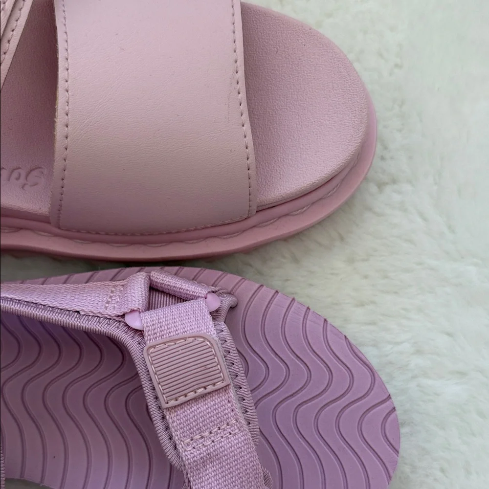 NEW Universal Thread Pink Lavender Velcro Sandals Rubber Sole Target